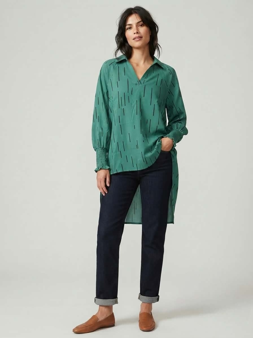 Green Abstract Print High-Low Tunic Shirt Size L Long Sleeve Smocked Cuffs